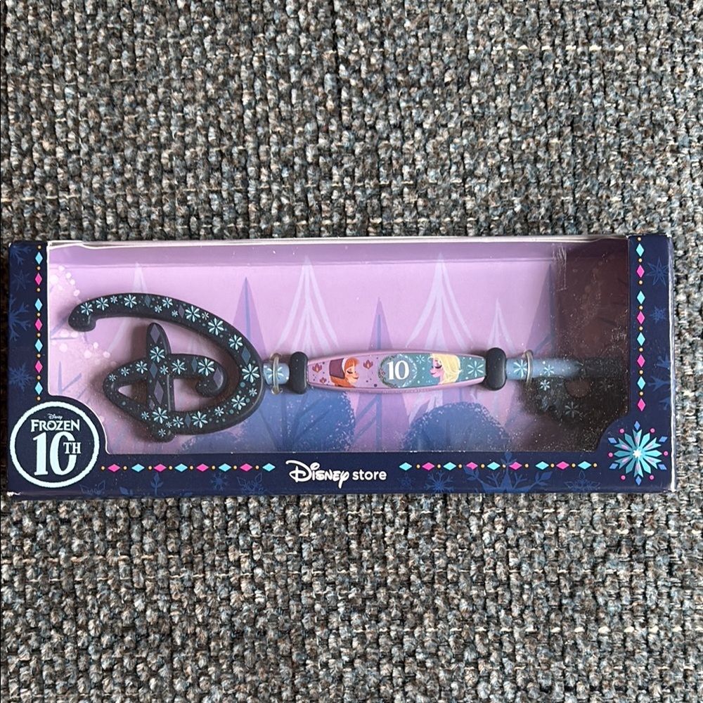 Disney 10th Anniversary Key from the movie Frozen
